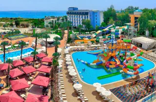 Club Aqua Plaza