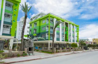 GREEN LIFE HOTEL