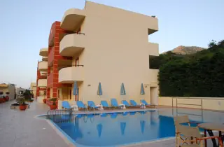 ELPIS STUDIOS AND APARTMENTS