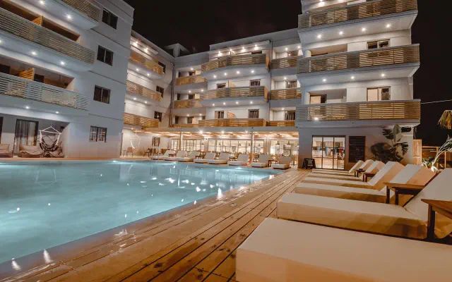 Cooks Club Hersonissos (ex The Z Club)