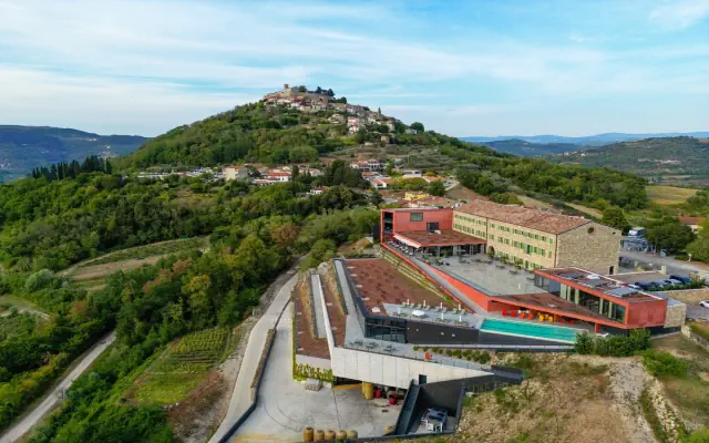 Roxanich Winery & Design