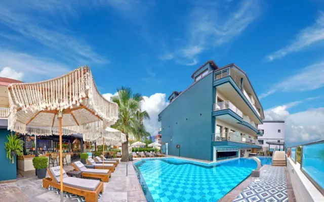 Principal New Leisure (Paralia)