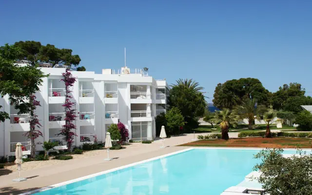 Brown Marathon Beach Resort