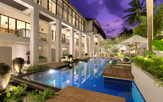 Outrigger Surin Beach Resort (ex. Manathai Surin Phuket)