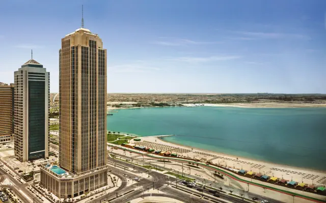Wyndham Grand Doha West Bay Beach