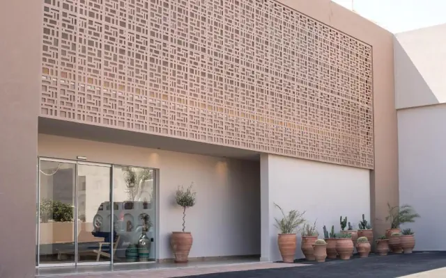 Este Elegant Suites & Villas