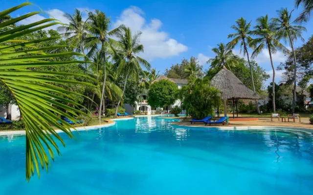 Leisure Lodge Beach & Golf Resort by Diamonds