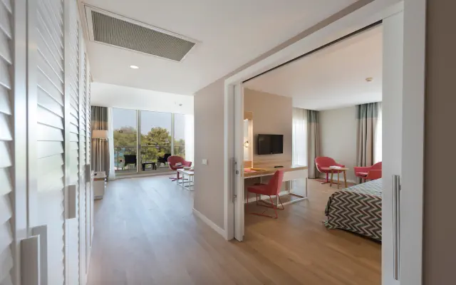 Akra Kemer (ex. Kemer Barut Collection)