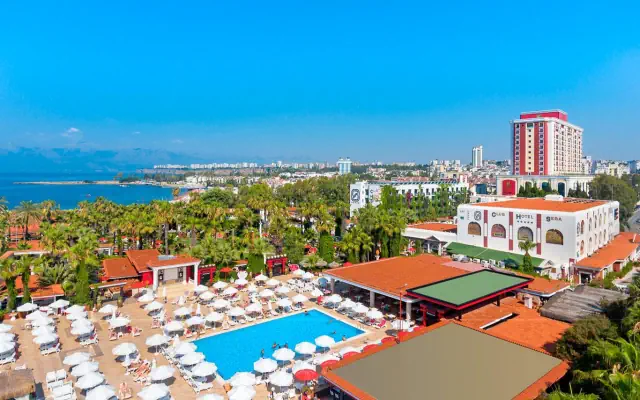Club Sera