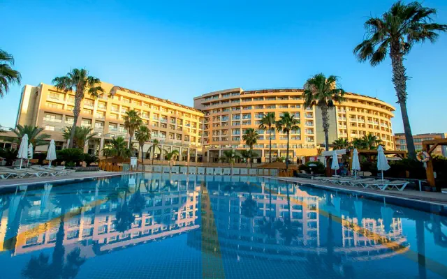 Fame Residence Lara (Antalya)