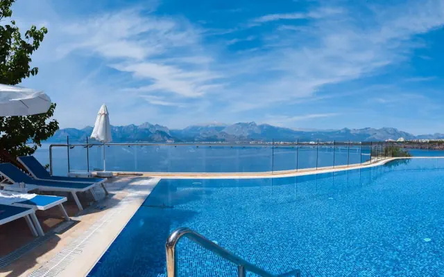 Ramada Plaza Antalya