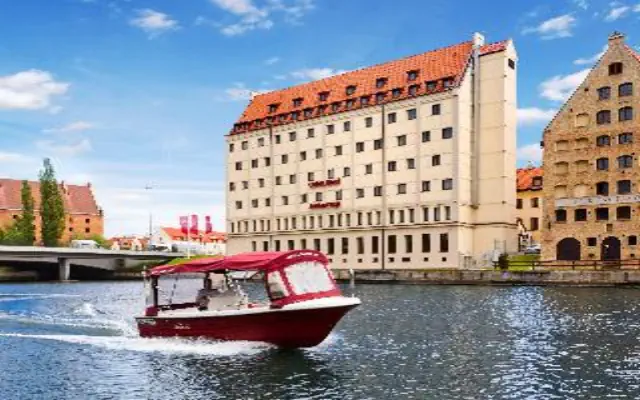 Qubus (Gdańsk)