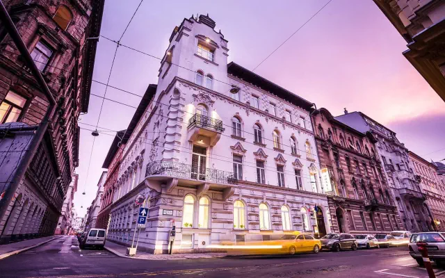Parlament (ex. Best Western Premier)