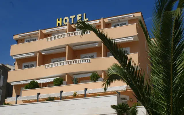 Rosina (Makarska)