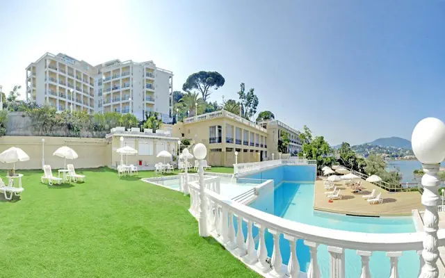 The Royal Grand (ex. Royal Boutique)