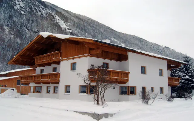 Holzknecht Appartementhaus