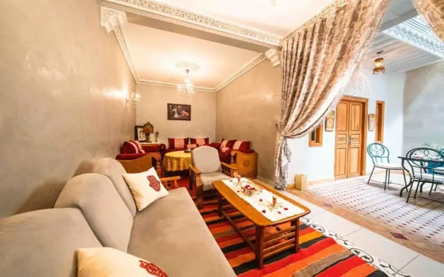 Riad Kiyanjana