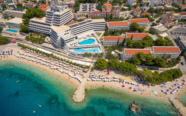 Medora Auri Family Beach Resort (Makarska)