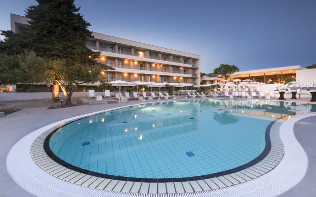 Pharos, Hvar Bayhill
