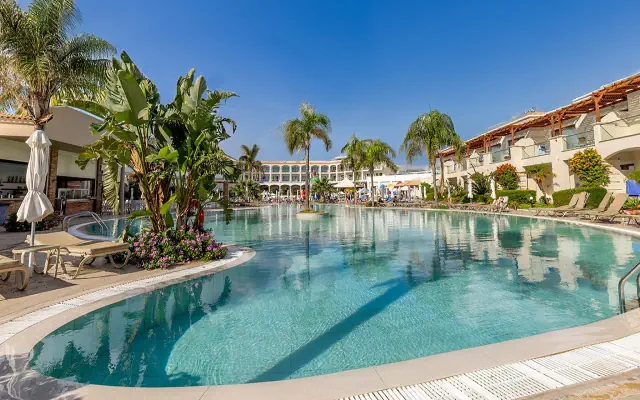 Mythos Beach Resort
