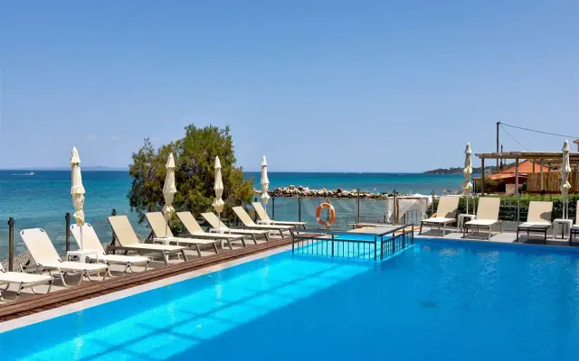 Golden Coast Resort