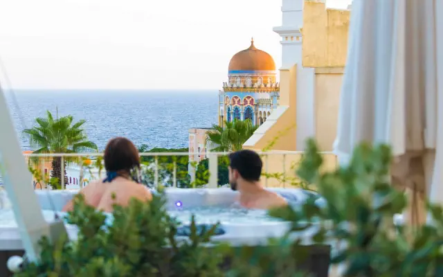 Est Hotel