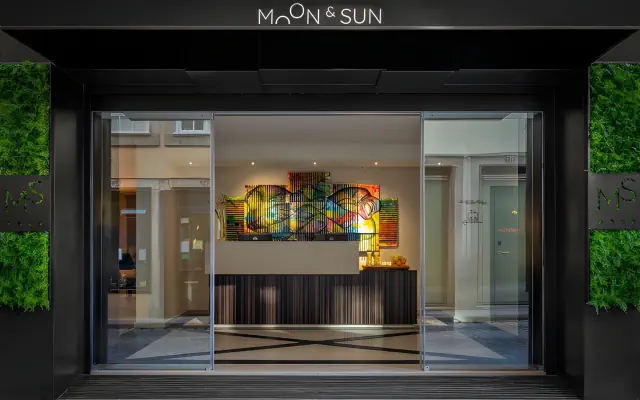 Moon & Sun Porto