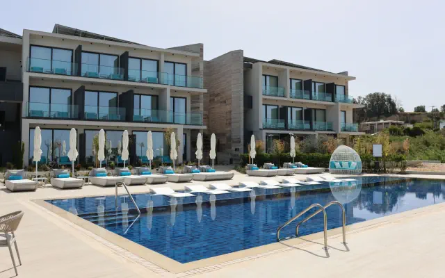 Serbellas Boutique (Pafos)