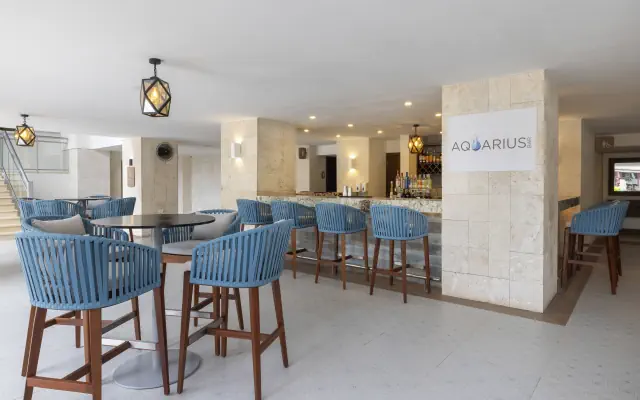Hideaway at Royalton Blue