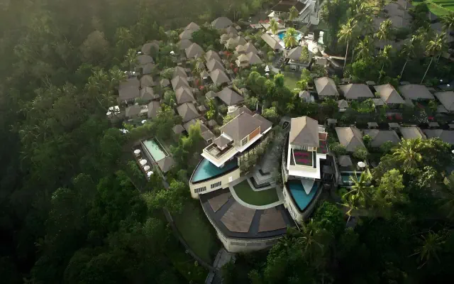 Kamandalu Resort