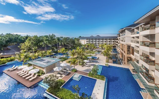 Henann Resort Alona Beach