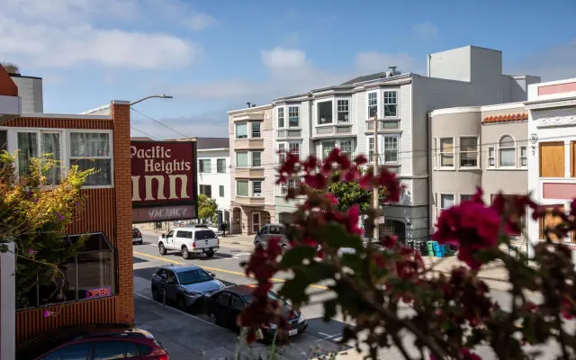 Pacific Heights Inn