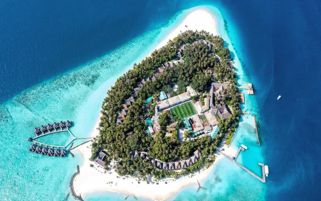 Fihalhohi Island Resort