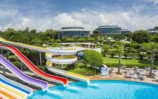 Calista Luxury Resort