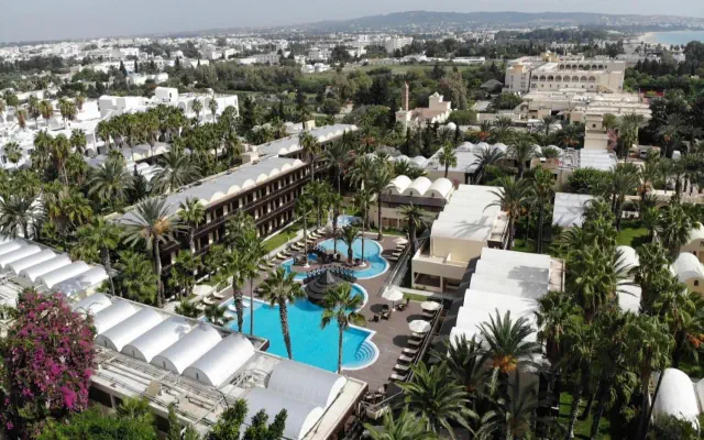 Paradis Palace