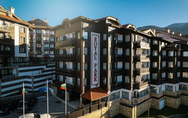 Royal Park Apartments