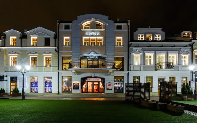 Bristol Tradition & Luxury