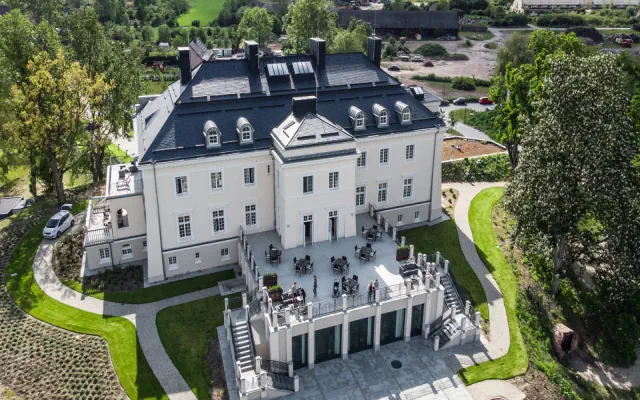 Pałac Komierowo