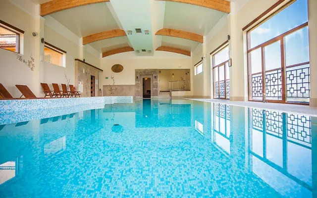Spa Hotel Splendor (Lubenia)