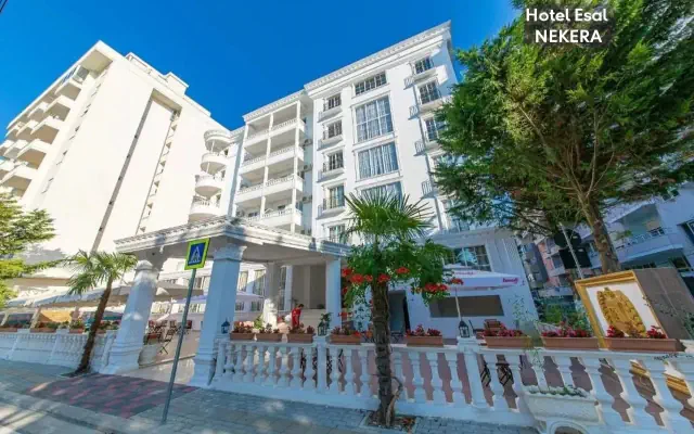 Hotel Esal
