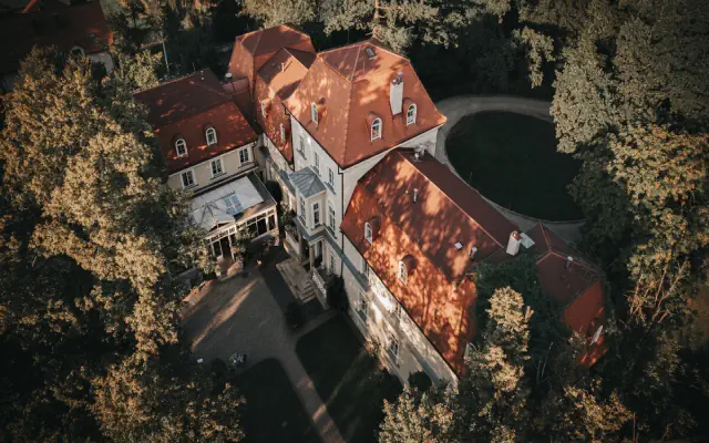 Dwór Sieraków