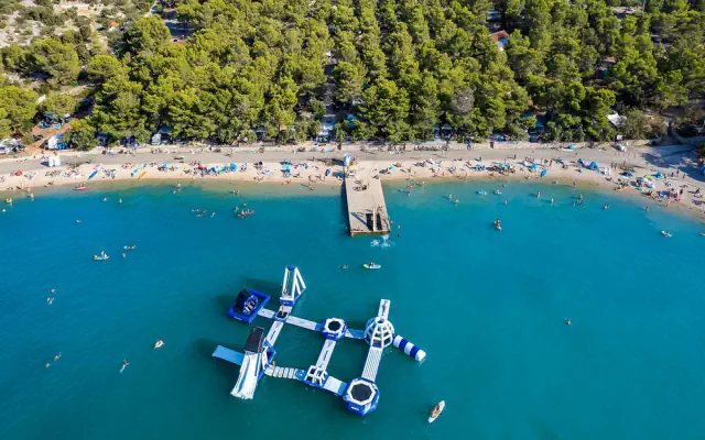 Holiday Village Jezera (Jezero-Lovisca)