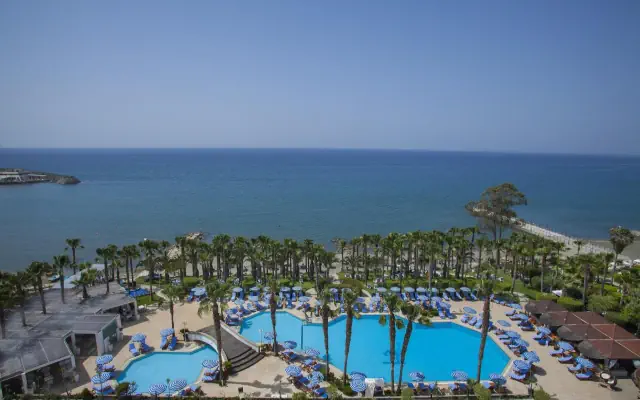 Grand Resort (Limassol)