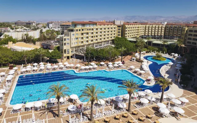 Selectum Family Resort Side (ex. Silence Beach Resort)
