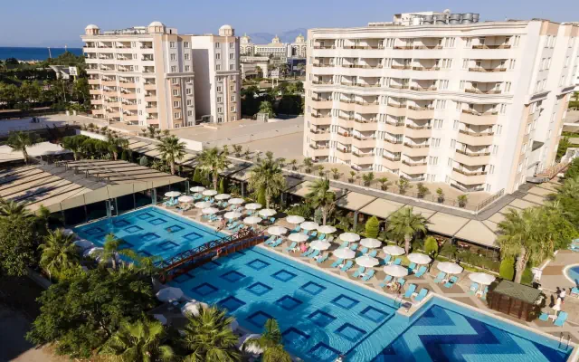 Ramada Resort Lara
