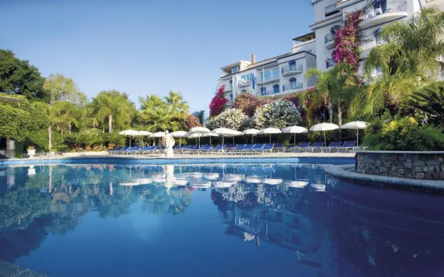 Sant Alphio Garden