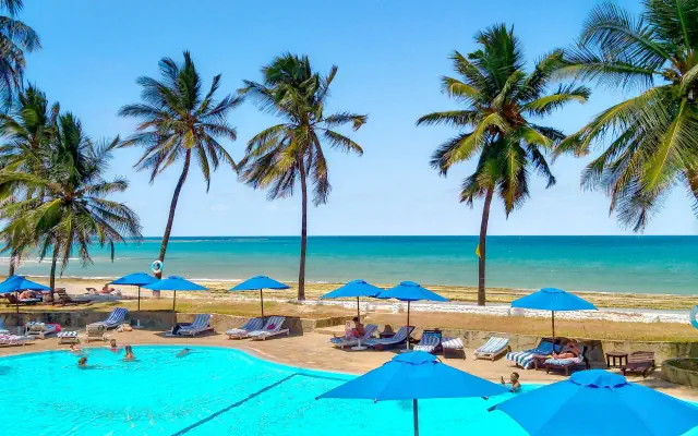 Jacaranda Indian Ocean Beach Resort