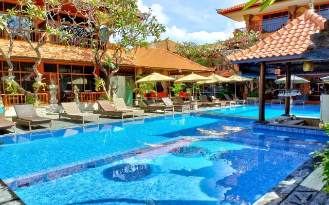 Wina Holiday Villa