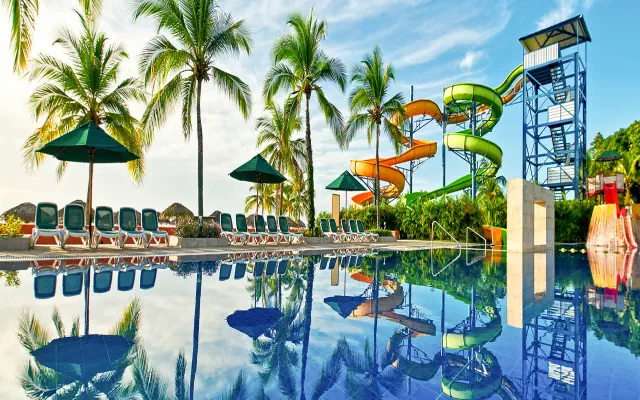 Royal Decameron Golf Beach Resort & Villas