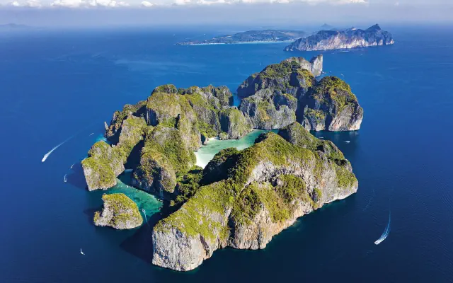 Phuket i nieznane oblicze Tajlandii light